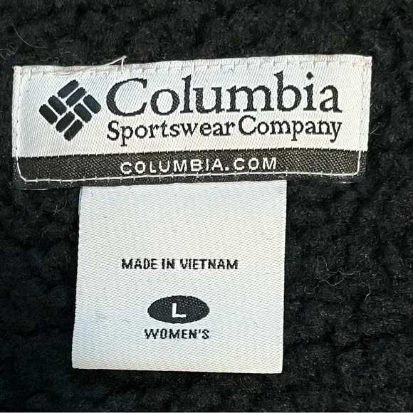 Columbia Women’s Black Sherpa Lined Full Zip Quilted Vest Front Zip pockets Sz L - Picture 3 of 9